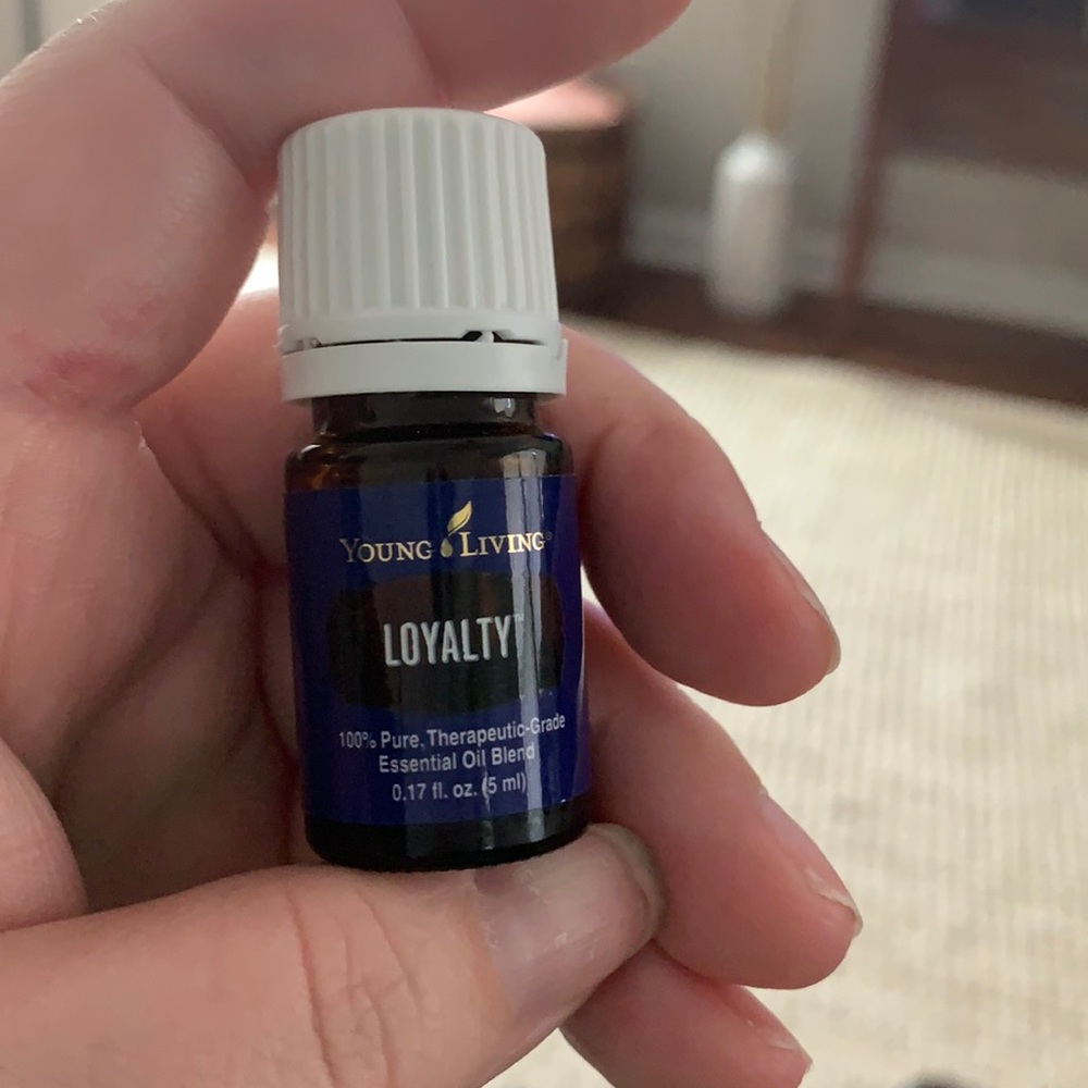 Young living loyalty 5ml new essential oil